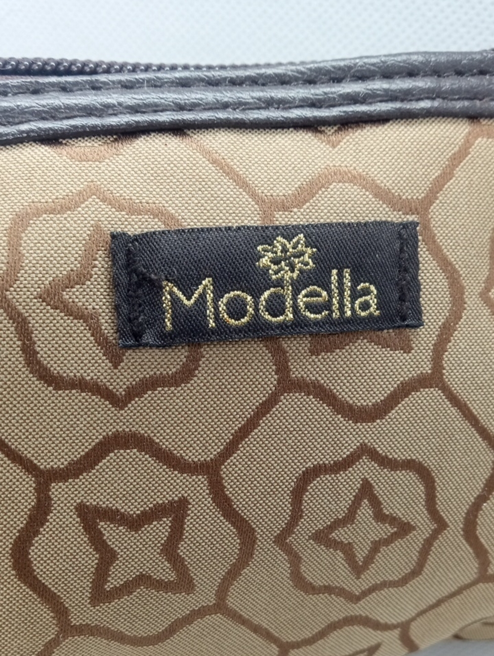 MODELLA SMALL MAKE UP BAG - Picture 3 of 7